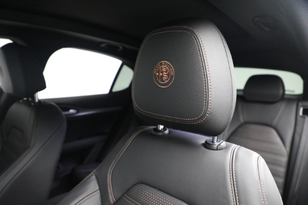 New 2025 Alfa Romeo Stelvio Intensa for sale Sold at Maserati of Westport in Westport CT 06880 26