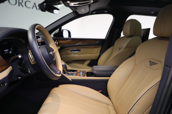 Used 2024 Bentley Bentayga EWB V8 for sale $204,900 at Maserati of Westport in Westport CT 06880 19