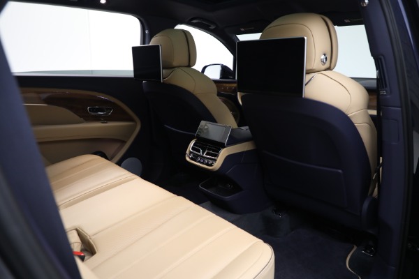 Used 2024 Bentley Bentayga EWB V8 for sale $204,900 at Maserati of Westport in Westport CT 06880 24