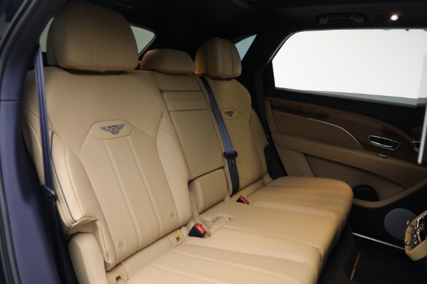 Used 2024 Bentley Bentayga EWB V8 for sale $204,900 at Maserati of Westport in Westport CT 06880 27
