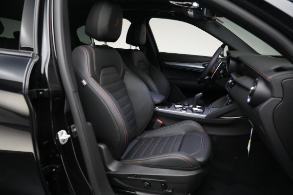 New 2025 Alfa Romeo Stelvio Intensa for sale Sold at Maserati of Westport in Westport CT 06880 21