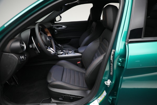 New 2025 Alfa Romeo Giulia Intensa for sale Sold at Maserati of Westport in Westport CT 06880 14