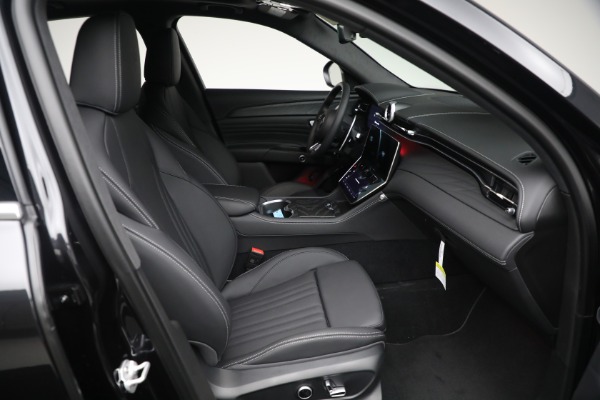 New 2025 Maserati Grecale for sale $77,058 at Maserati of Westport in Westport CT 06880 16