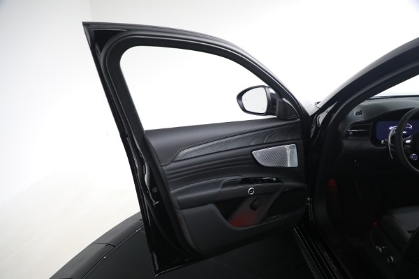 New 2025 Maserati Grecale for sale $77,058 at Maserati of Westport in Westport CT 06880 23