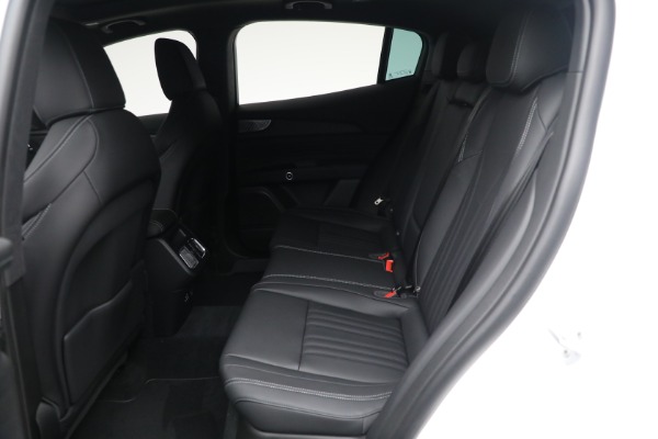 Used 2025 Maserati Grecale for sale $57,550 at Maserati of Westport in Westport CT 06880 17