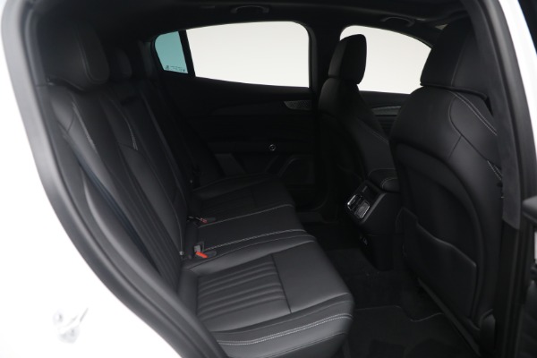 Used 2025 Maserati Grecale for sale $57,550 at Maserati of Westport in Westport CT 06880 19