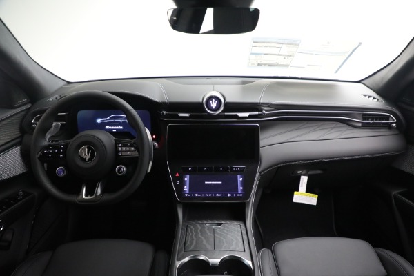 Used 2025 Maserati Grecale for sale $57,550 at Maserati of Westport in Westport CT 06880 22