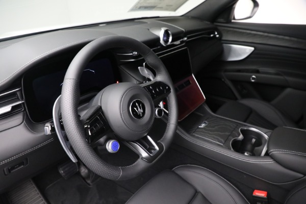 Used 2025 Maserati Grecale for sale $57,550 at Maserati of Westport in Westport CT 06880 23