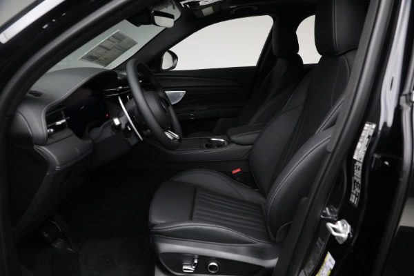 New 2025 Maserati Grecale for sale $71,739 at Maserati of Westport in Westport CT 06880 14