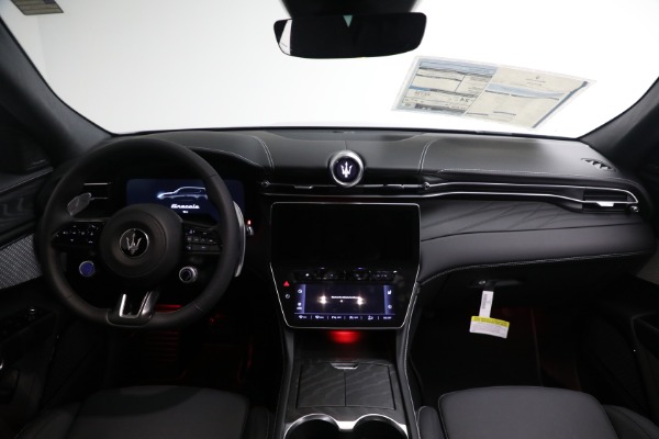 New 2025 Maserati Grecale for sale $71,739 at Maserati of Westport in Westport CT 06880 23