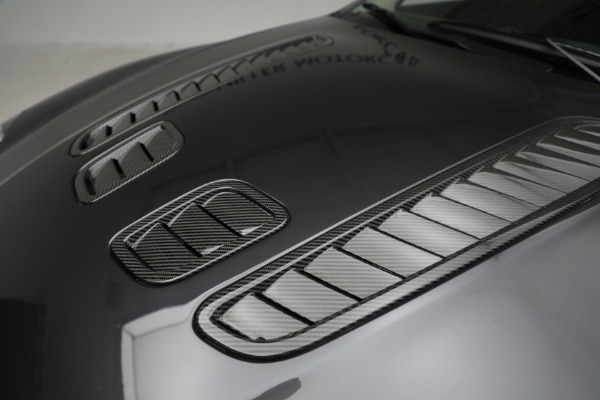 Used 2011 Aston Martin V12 Vantage for sale $129,900 at Maserati of Westport in Westport CT 06880 14