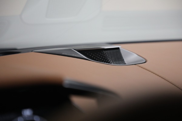 New 2026 Aston Martin Vanquish for sale $498,000 at Maserati of Westport in Westport CT 06880 27