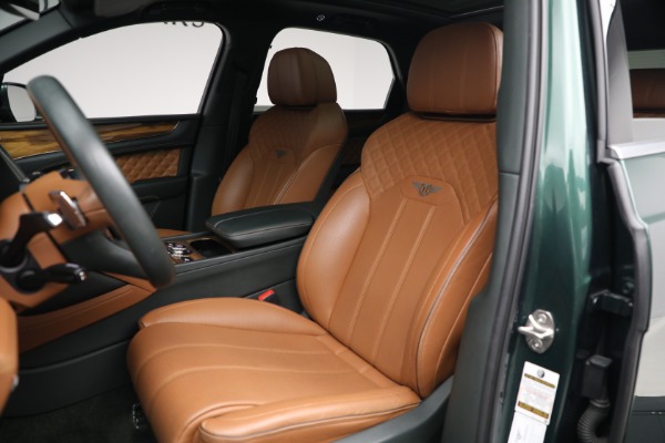 Used 2021 Bentley Bentayga V8 for sale $109,900 at Maserati of Westport in Westport CT 06880 21