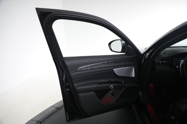 New 2025 Maserati Grecale for sale $71,889 at Maserati of Westport in Westport CT 06880 23