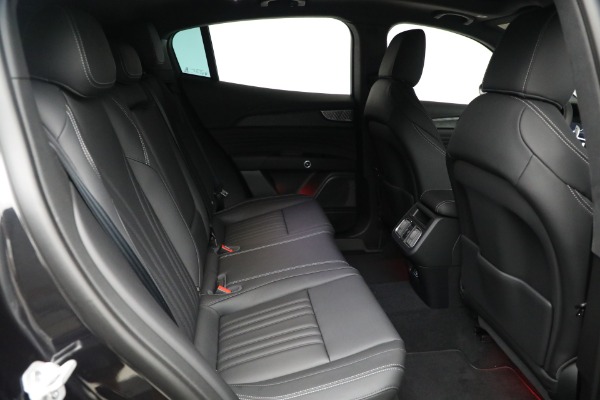 New 2025 Maserati Grecale for sale $71,381 at Maserati of Westport in Westport CT 06880 18