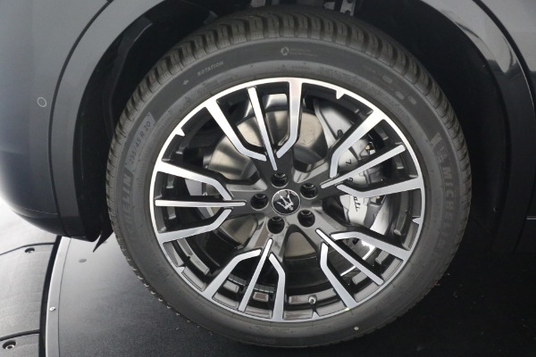 New 2025 Maserati Grecale for sale $71,381 at Maserati of Westport in Westport CT 06880 24
