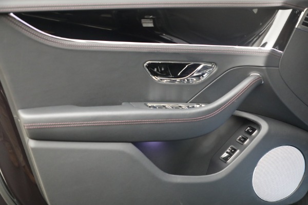 New 2026 Bentley Flying Spur for sale $317,510 at Maserati of Westport in Westport CT 06880 14