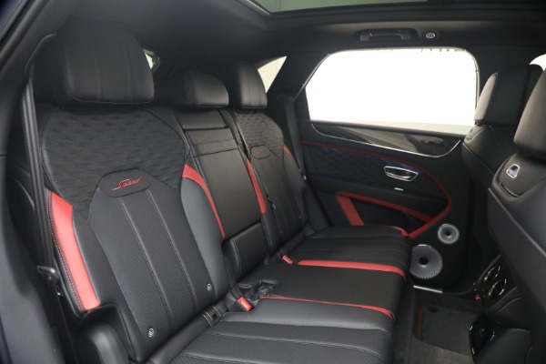 New 2026 Bentley Bentayga Speed V8 for sale $401,690 at Maserati of Westport in Westport CT 06880 27
