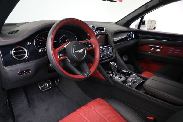 Used 2025 Bentley Bentayga EWB Azure V8 for sale $255,900 at Maserati of Westport in Westport CT 06880 15