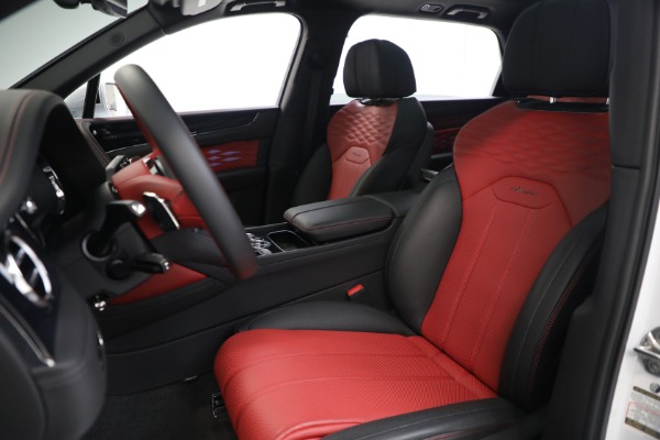 Used 2025 Bentley Bentayga EWB Azure V8 for sale $255,900 at Maserati of Westport in Westport CT 06880 17