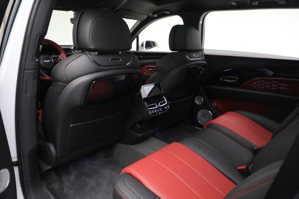 Used 2025 Bentley Bentayga EWB Azure V8 for sale $255,900 at Maserati of Westport in Westport CT 06880 18