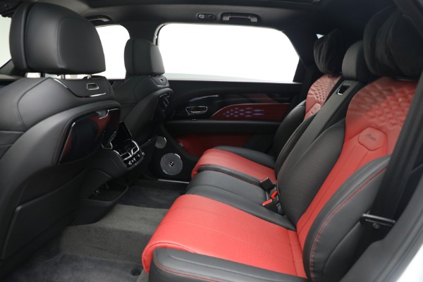 Used 2025 Bentley Bentayga EWB Azure V8 for sale $255,900 at Maserati of Westport in Westport CT 06880 19