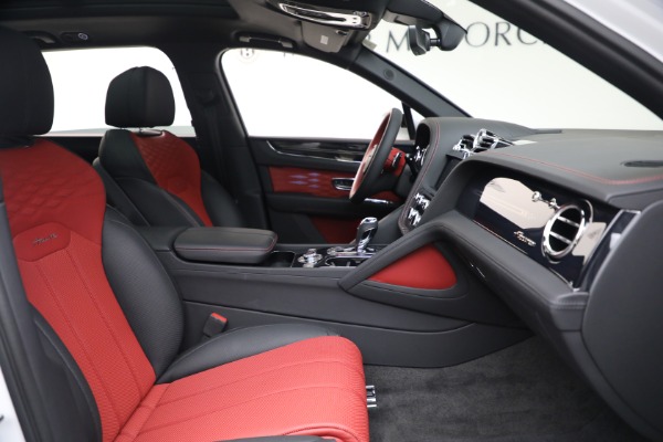 Used 2025 Bentley Bentayga EWB Azure V8 for sale $255,900 at Maserati of Westport in Westport CT 06880 22