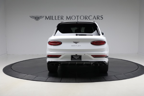 Used 2025 Bentley Bentayga EWB Azure V8 for sale $255,900 at Maserati of Westport in Westport CT 06880 4