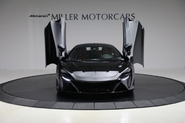 Used 2024 McLaren Artura TechLux for sale $196,900 at Maserati of Westport in Westport CT 06880 13