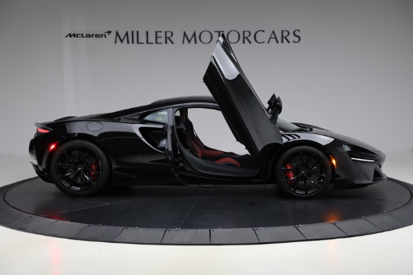 Used 2024 McLaren Artura TechLux for sale $196,900 at Maserati of Westport in Westport CT 06880 19