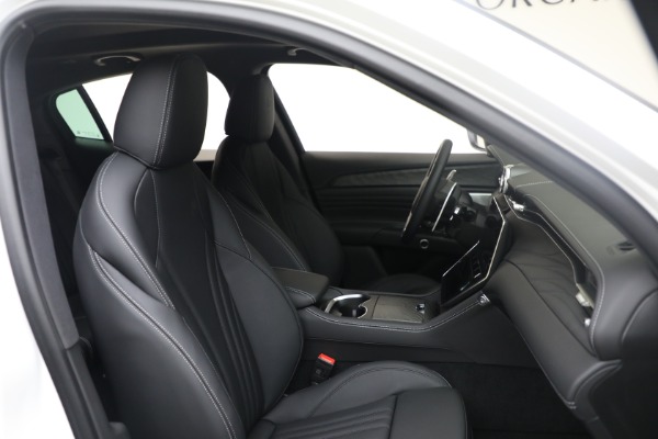Used 2025 Maserati Grecale Modena for sale $61,116 at Maserati of Westport in Westport CT 06880 16