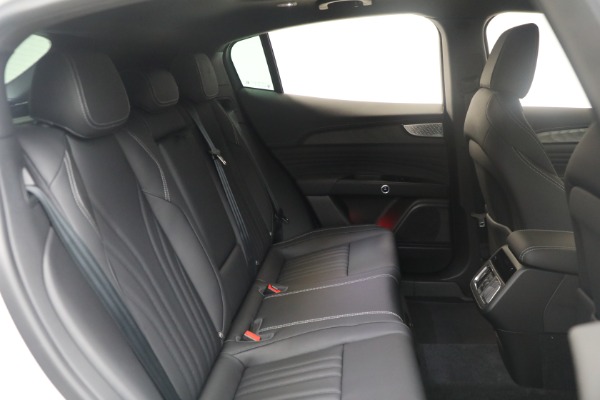 Used 2025 Maserati Grecale Modena for sale $61,116 at Maserati of Westport in Westport CT 06880 19