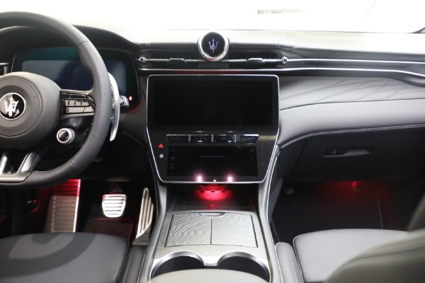 Used 2025 Maserati Grecale Modena for sale $61,116 at Maserati of Westport in Westport CT 06880 21