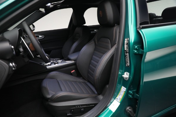 New 2025 Alfa Romeo Giulia Intensa for sale Sold at Maserati of Westport in Westport CT 06880 14