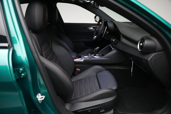 New 2025 Alfa Romeo Giulia Intensa for sale Sold at Maserati of Westport in Westport CT 06880 15