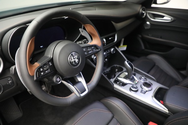 New 2025 Alfa Romeo Giulia Intensa for sale Sold at Maserati of Westport in Westport CT 06880 17