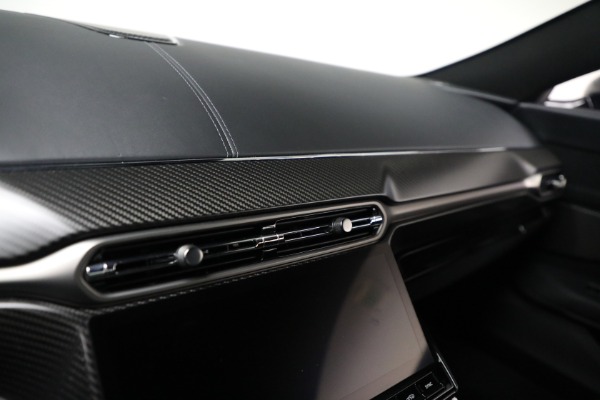 Used 2025 Aston Martin Vantage for sale $189,900 at Maserati of Westport in Westport CT 06880 21