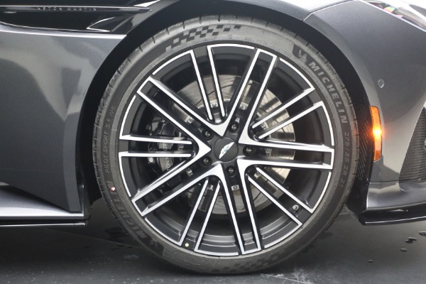 New 2026 Aston Martin DB12 Volante for sale $365,100 at Maserati of Westport in Westport CT 06880 26