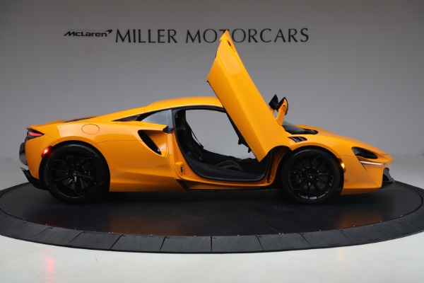 Used 2024 McLaren Artura Performance for sale $192,900 at Maserati of Westport in Westport CT 06880 19