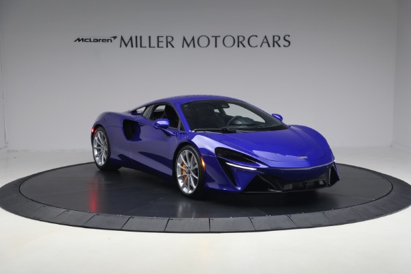 Used 2024 McLaren Artura Vision for sale $197,900 at Maserati of Westport in Westport CT 06880 11