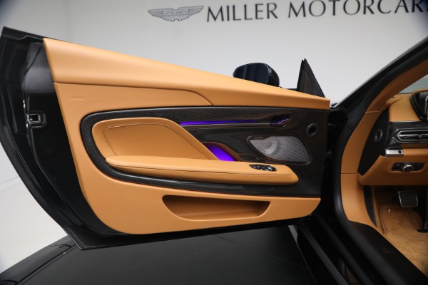 New 2026 Aston Martin Vanquish Volante for sale $581,800 at Maserati of Westport in Westport CT 06880 28