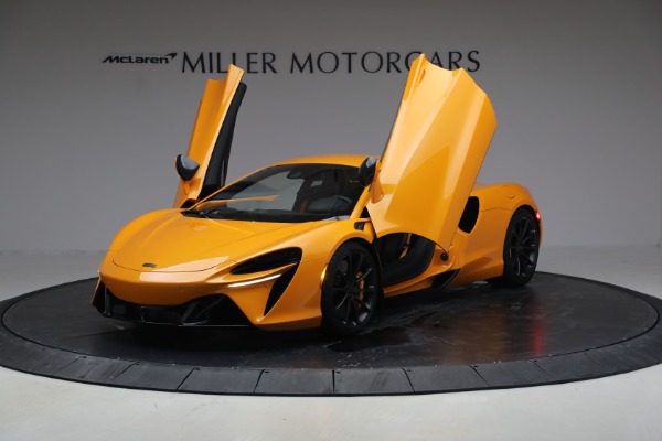 New 2026 McLaren Artura TechLux for sale $314,250 at Maserati of Westport in Westport CT 06880 14