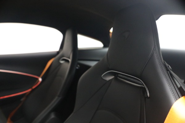 New 2026 McLaren Artura TechLux for sale $314,250 at Maserati of Westport in Westport CT 06880 25