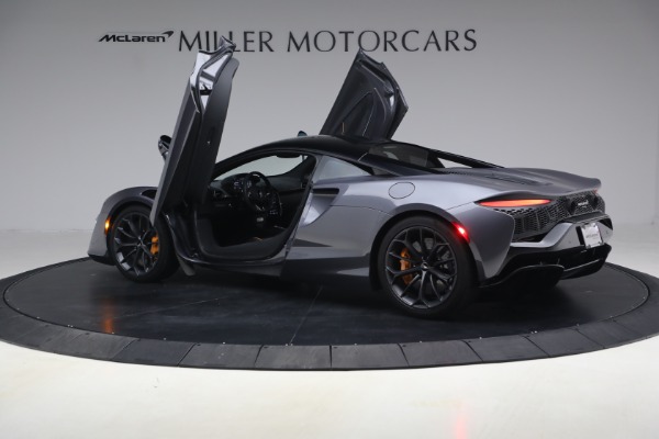 Used 2024 McLaren Artura Performance for sale $191,900 at Maserati of Westport in Westport CT 06880 17