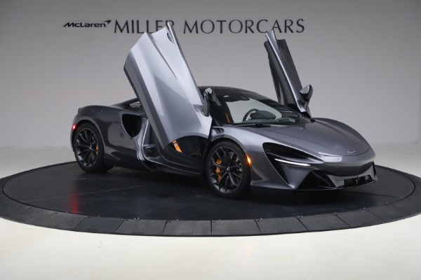 Used 2024 McLaren Artura Performance for sale $191,900 at Maserati of Westport in Westport CT 06880 21