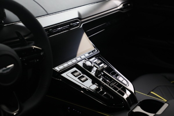 New 2026 Aston Martin Vantage S for sale $265,300 at Maserati of Westport in Westport CT 06880 23