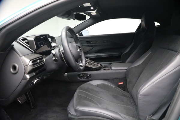 Used 2025 Aston Martin Vantage for sale $192,900 at Maserati of Westport in Westport CT 06880 14