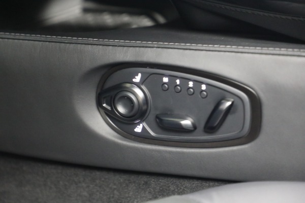 Used 2025 Aston Martin Vantage for sale $192,900 at Maserati of Westport in Westport CT 06880 19