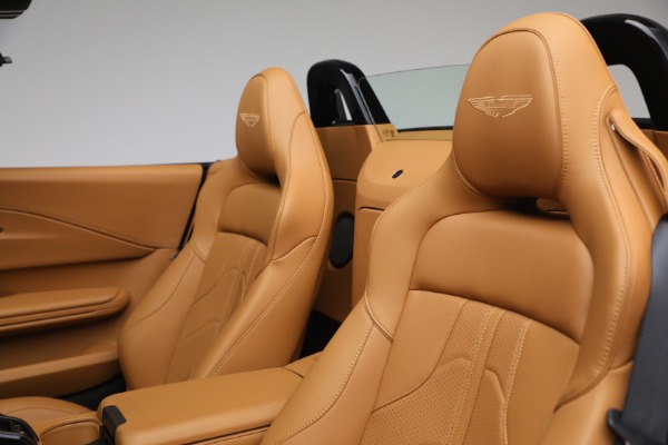 New 2026 Aston Martin Vantage Roadster for sale $265,600 at Maserati of Westport in Westport CT 06880 26