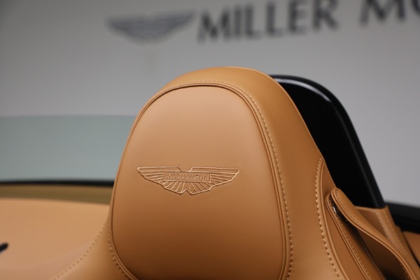 New 2026 Aston Martin Vantage Roadster for sale $265,600 at Maserati of Westport in Westport CT 06880 27